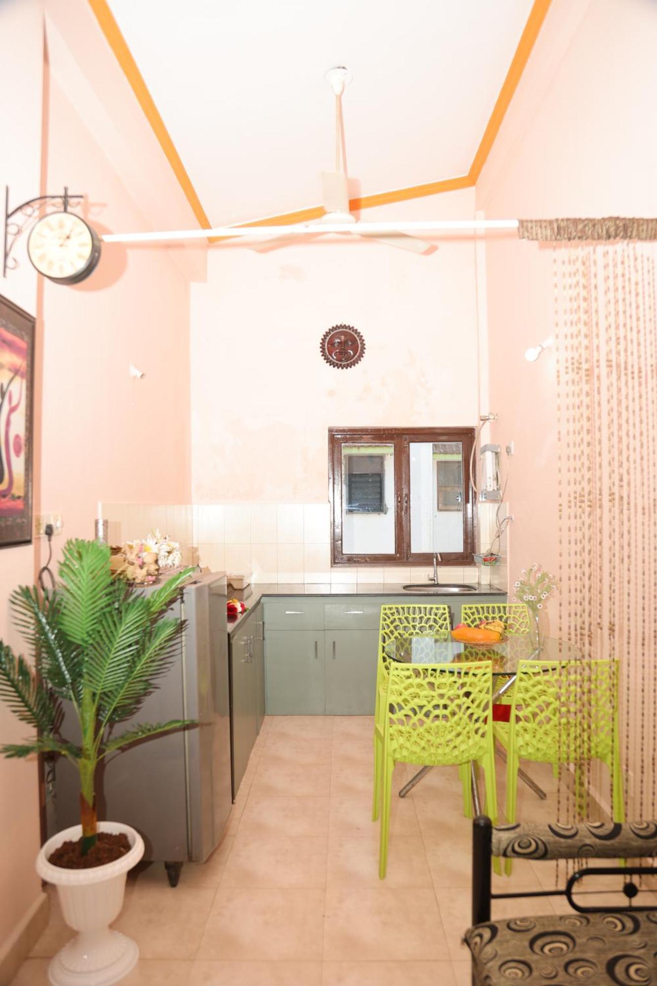 Bbn Serviced Apartment Калангут Экстерьер фото